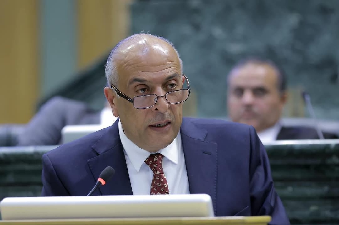 بني ملحم ينتقد الملكية الأردنية والهيئات المستقلة.. وسكرتيرة راتبها (4) آلاف #عاجل