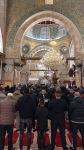 عشرات آلاف المصلين يؤدون صلاة الجمعة في المسجد الأقصى