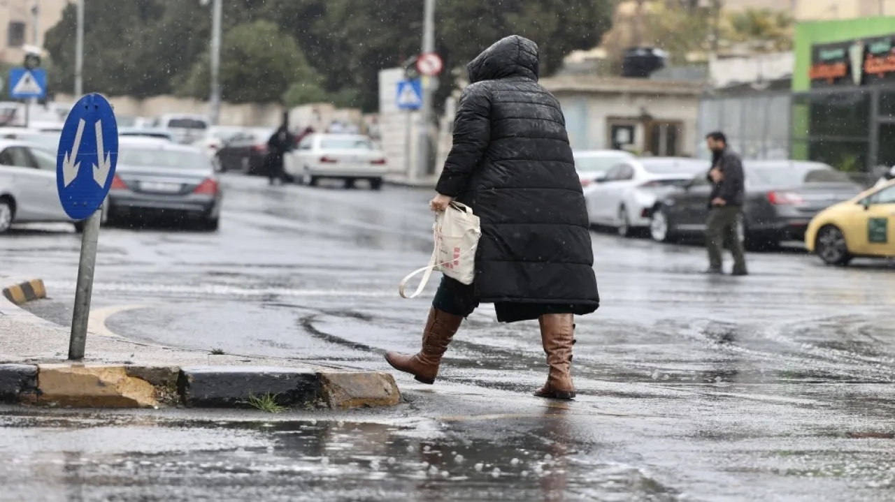 أجواء باردة وضبابية  .. وعودة الأمطار لتشمل أغلب مناطق الأردن مساء الاثنين #عاجل