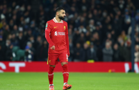 بأغنية حزينة.. علاء مبارك يدعم صلاح في أزمته مع ليفربول (فيديو)