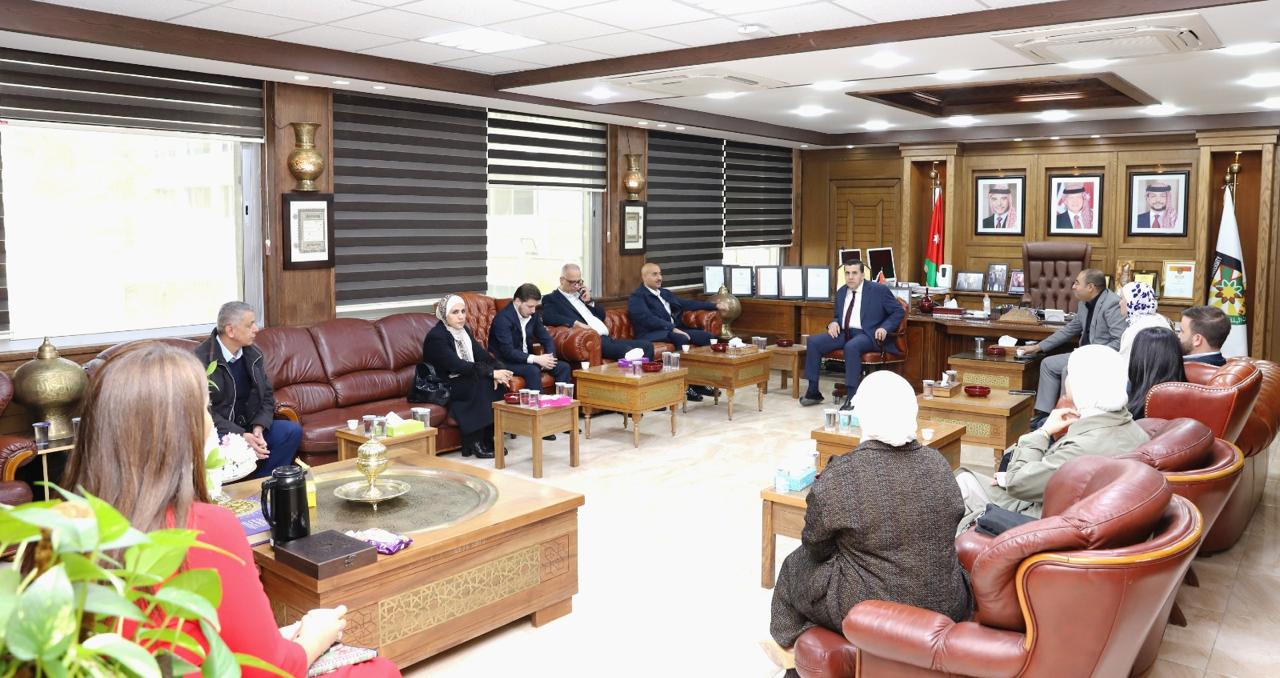 جامعة البلقاء التطبيقية توقّع مذكرة تفاهم مع شركة أدوية الحكمة لتعزيز تدريب الطلبة والخريجين