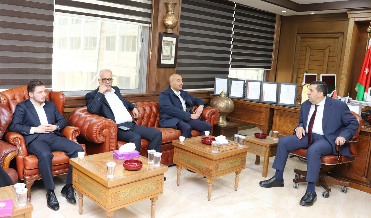 جامعة البلقاء التطبيقية توقّع مذكرة تفاهم مع شركة أدوية الحكمة لتعزيز تدريب الطلبة والخريجين