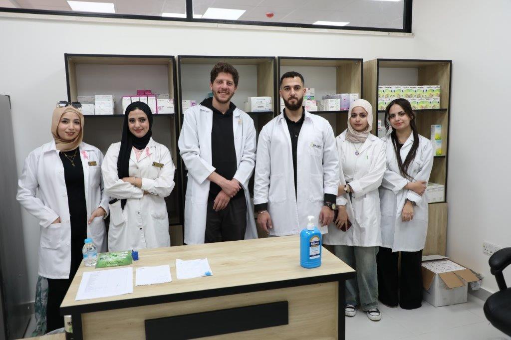 جامعة عمان العربية تجسّد دورها المجتمعي من خلال يوم طبي مجاني للمجتمع المحلي ومنتسبي الجامعة