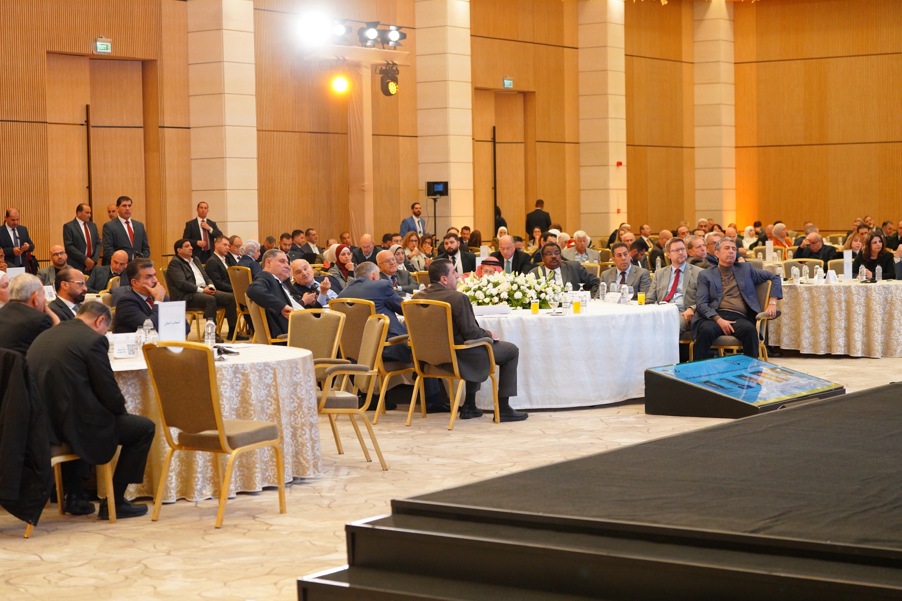 برعاية سمو الأمير الحسن بن طلال جامعة عمّان العربية تشارك في مؤتمر تجسير الفجوة بين الأكاديميا والصناعة