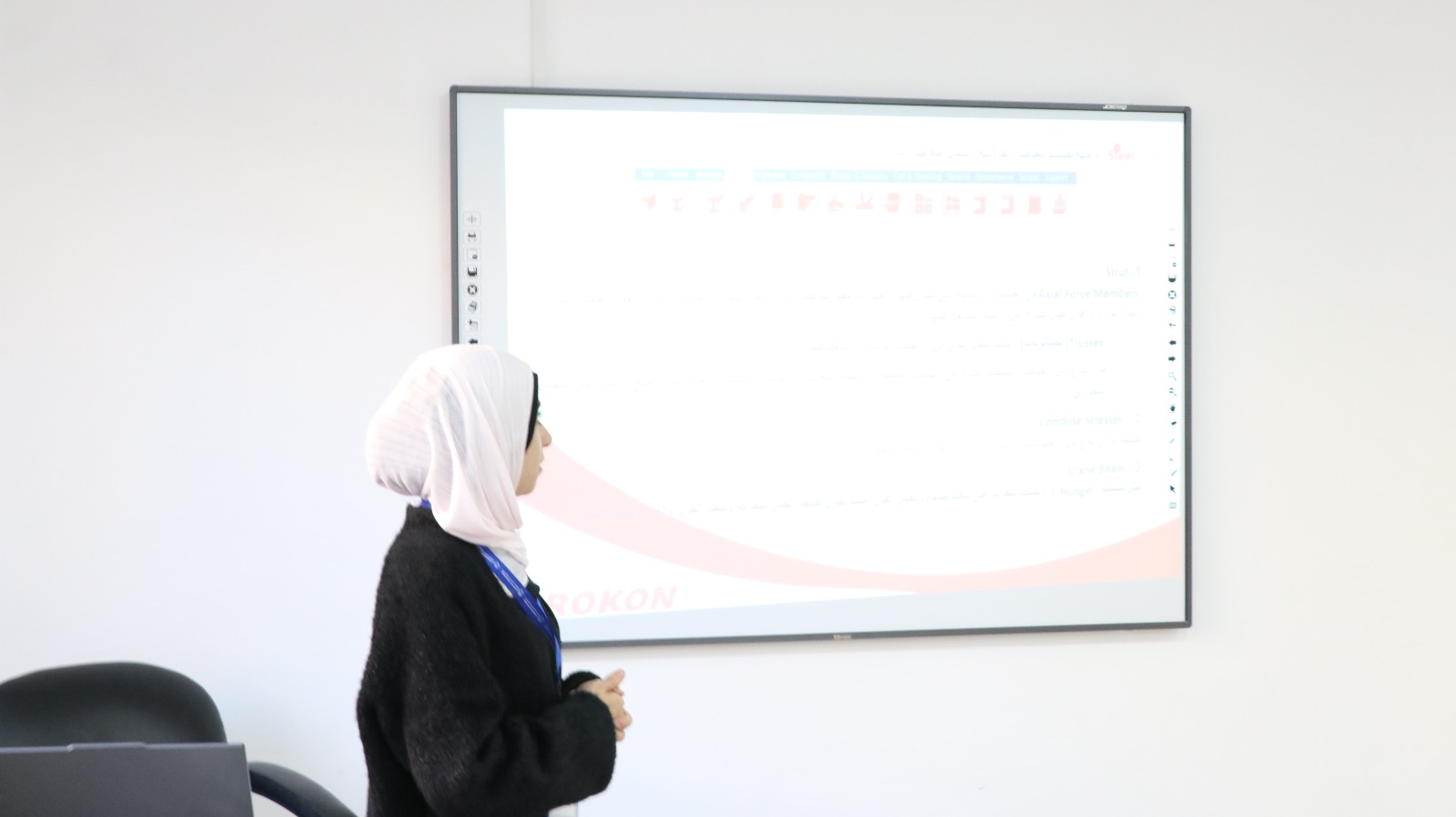 كلية الهندسة في عمان العربية تنفذ دورة تدريبية بعنوان التصميم الهندسي باستخدام الحاسوب برمجية بروكن PROKON  