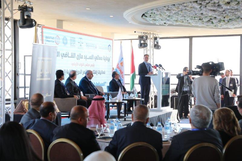 رئيس مجلس النواب الأردني يرعى اعمال مؤتمر المسؤولية القانونية لاستخدام تقنيات الذكاء الاصطناعي في مجال الرعاية الصحية في عمان العربية