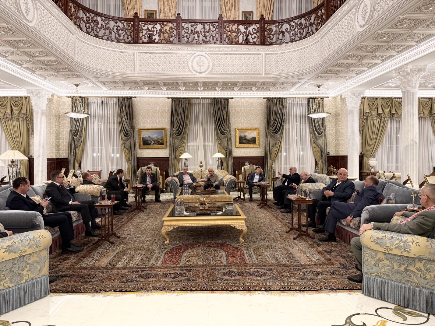 عشاء رسمي بمناسبة فتح باب التقديم لجائزة زياد المناصير للبحث العلمي والابتكار بحضور رؤساء الجامعات الأردنية