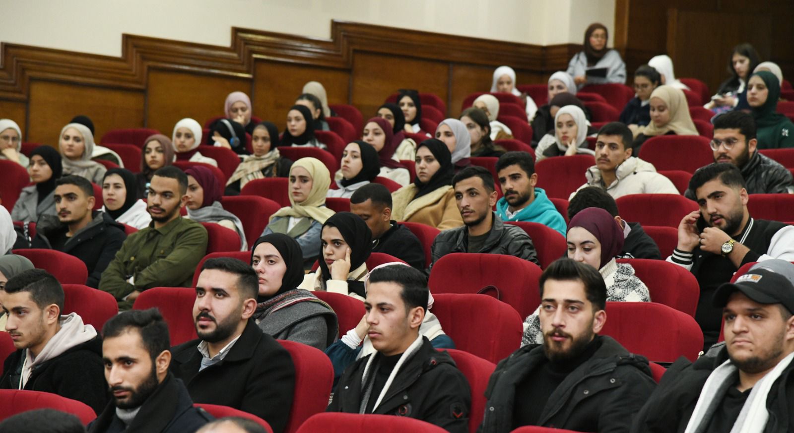 انطلاق مؤتمر رؤى التحديث: الشباب محور الاهتمام في جامعة العلوم والتكنولوجيا