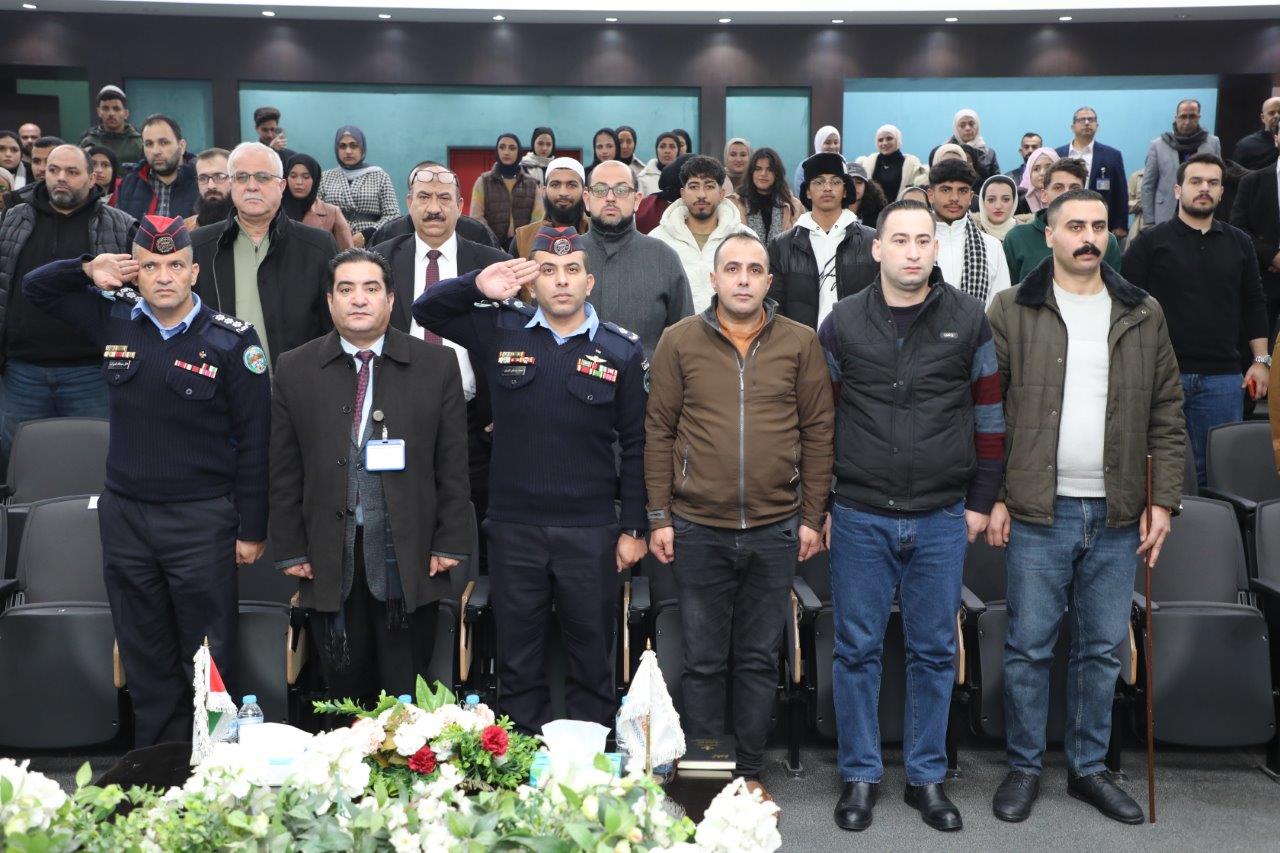 كفى نزيف الطرقات عرض مسرحي في جامعة عمان العربية لتعزيز الوعي المروري - صور