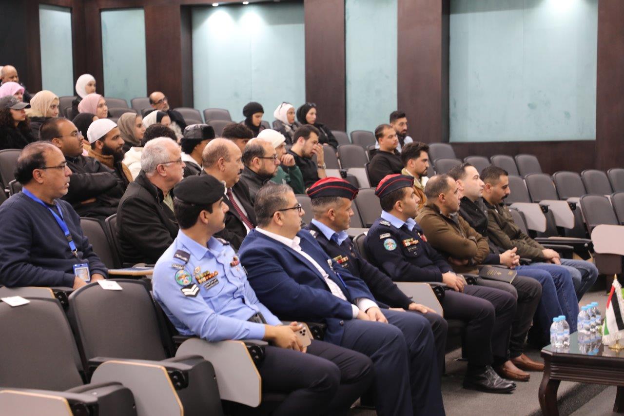 كفى نزيف الطرقات عرض مسرحي في جامعة عمان العربية لتعزيز الوعي المروري - صور