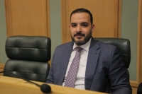 النائب الهروط: اين مكافحة الفساد عن مديري وموظفي وحدات رقابة داخلية يصرفون مكافآت لأنفسهم؟!