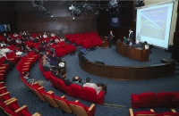 كلية طب الأسنان بجامعة البترا تمزج العلم بالأدب في أمسية ثقافية