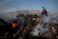 كاتب بهآرتس: اعتداءات المستوطنين سياسة رسمية لضم الضفة #عاجل