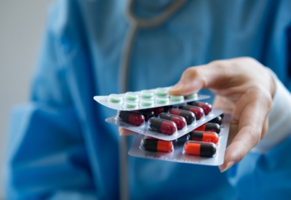 الصحة تعلن عن خطة لصرف الأدوية في عمّان وبدء تنفيذها الخميس