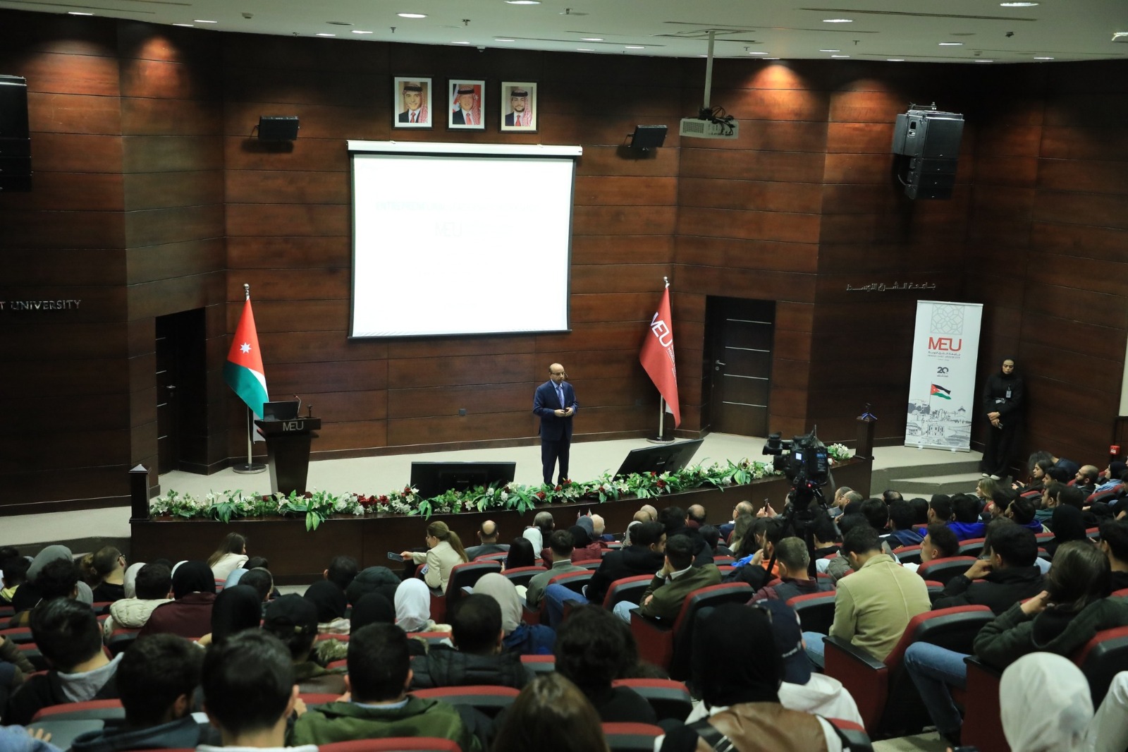 محاضرة قيّمة في الشرق الأوسط حول الريادة لرئيس مجموعة زين الأسبق الدكتور سعد البراك