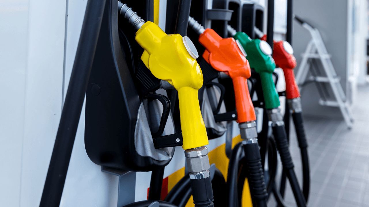 الحكومة تقرر تخفيض أسعار المحروقات بما فيها الكاز بين (2 6) قروش #عاجل