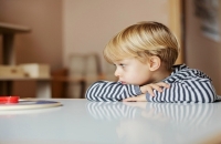 الملل مفيد!.. كيف يساعد الطفل على اكتساب مهارات حياتية مهمة