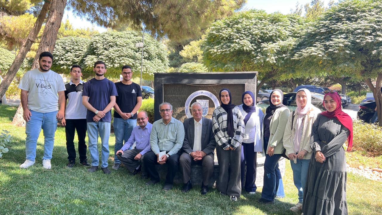 طلبة علوم الطيران ومجتمع الفضاء والالكترونيات  في عمان العربية يشاركون في  دورة تدريبية حول علوم وتكنولوجيا الفضاء  