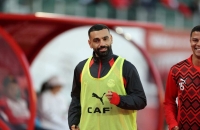 سخرية وكرباج وصلاح سجينا.. صورة مستفزة تشعل الغضب في مصر قبل مواجهة بنين المرتقبة