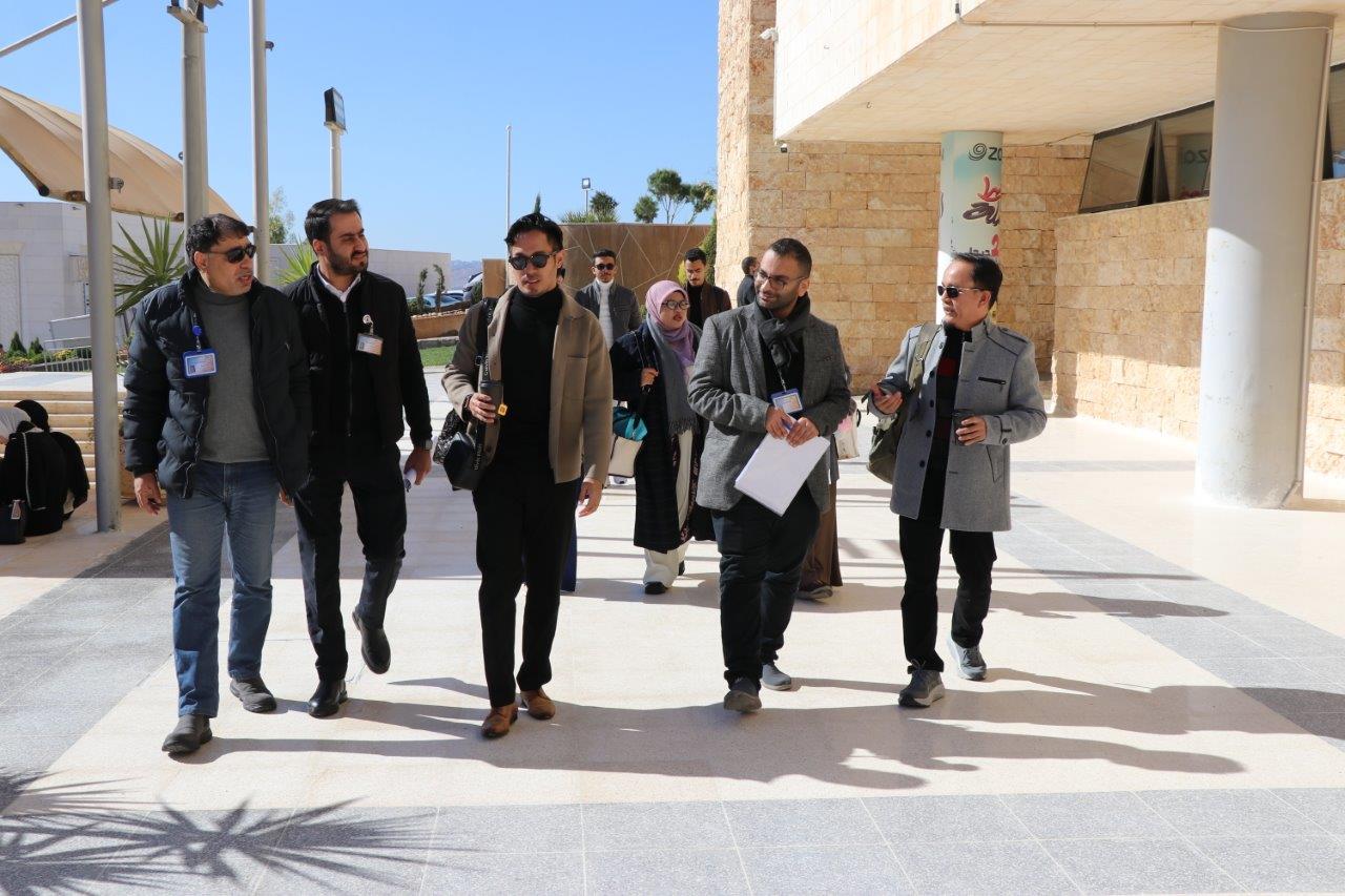 تعاون بحثي دولي بين جامعة عمان العربية وجامعة (UKM) الماليزية