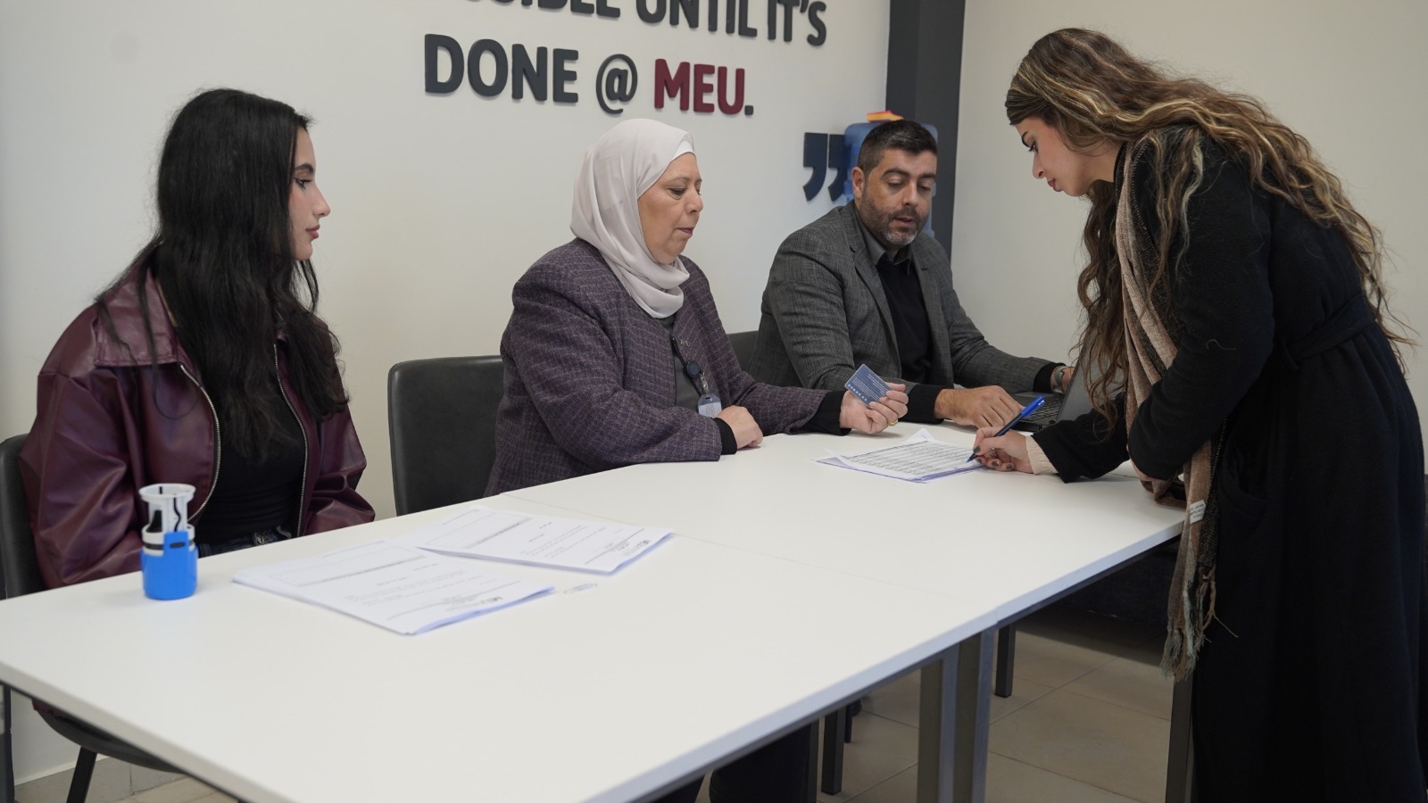 الشرق الأوسط تُجري انتخابات الأندية الطلابية