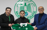 الرجاء المغربي يضم الدولي الأردني شرارة