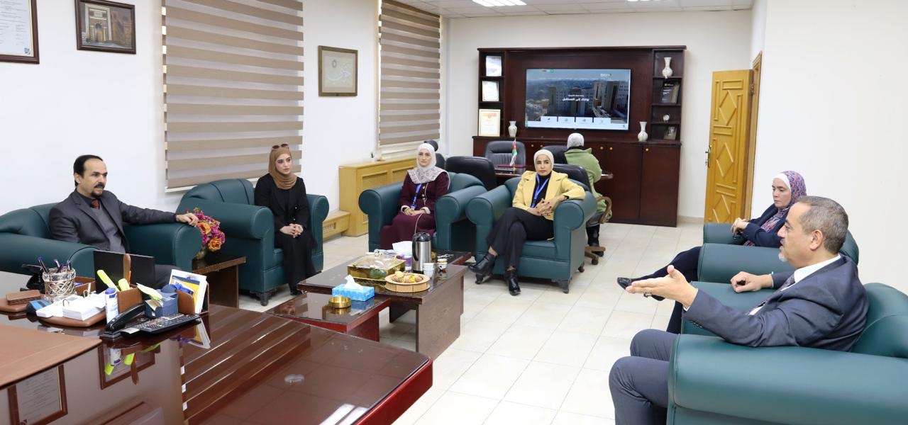 البلقاء التطبيقية توسّع شراكاتها     الرقمية باتفاقية مع المتحدة للإنتاج التعليمي