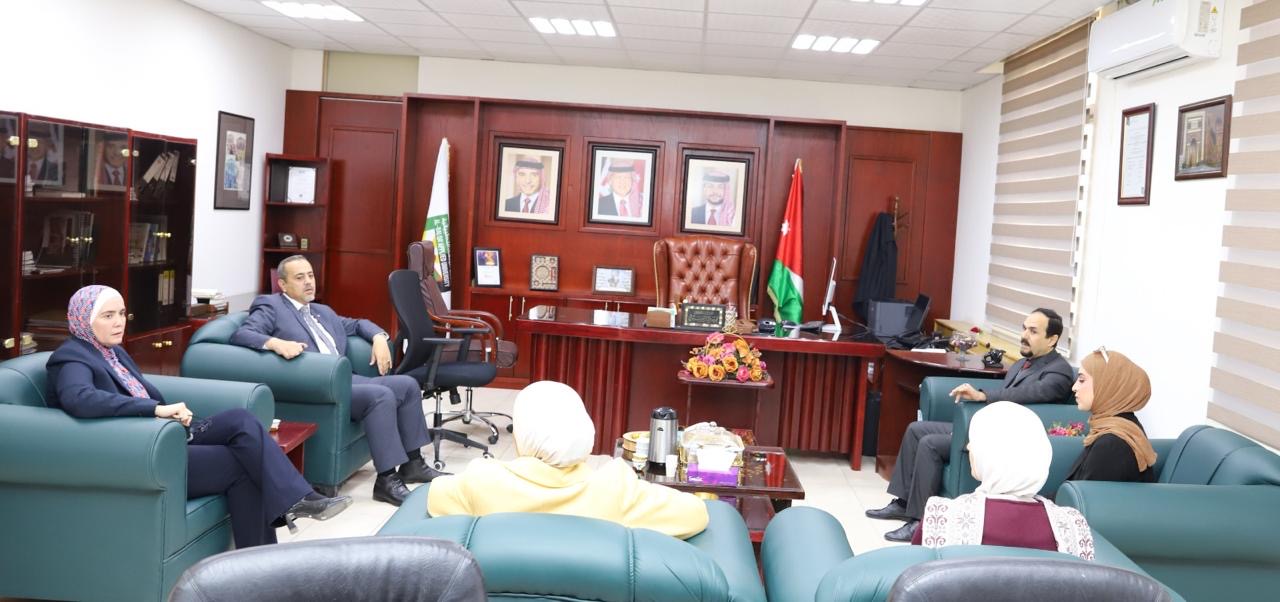 البلقاء التطبيقية توسّع شراكاتها     الرقمية باتفاقية مع المتحدة للإنتاج التعليمي