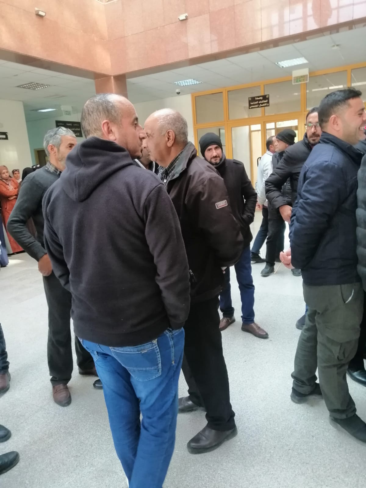 اعتصام لموظفين وأعضاء هيئة تدريس في جامعة الحسين.. والخرابشة: نواجه ظروفا صعبة  