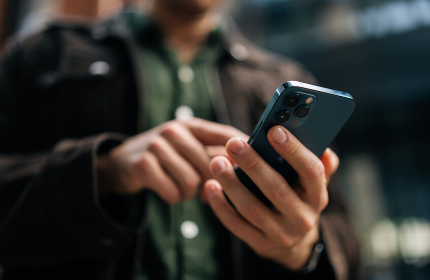 مسؤول نووي ياباني يفقد هاتفه في الصين