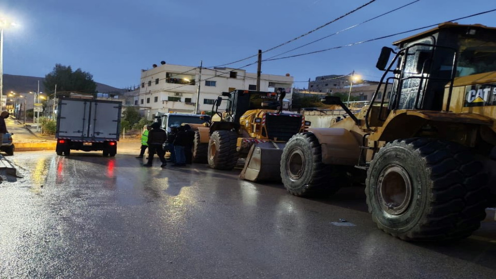 الإدارة المحلية تطلب من البلديات استئجار الآليات للعمل بالمنخفض القادم #عاجل