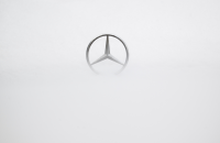 مرسيدس تطلق سيارة كهربائية نباتية