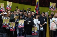 الرئيس الكولومبي يعدل خطابه ويكشف تفاصيل الاتصال الهاتفي مع ترامب