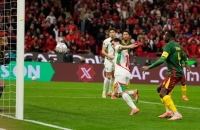 المغرب يفك عقدته أمام الكاميرون ويبلغ نصف نهائي كأس إفريقيا (فيديو)