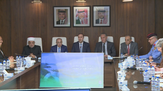 المصري: تطوير بنية تحتية وزيادة عدد الحاويات لتنفيذ برنامج الحد من الإلقاء العشوائي