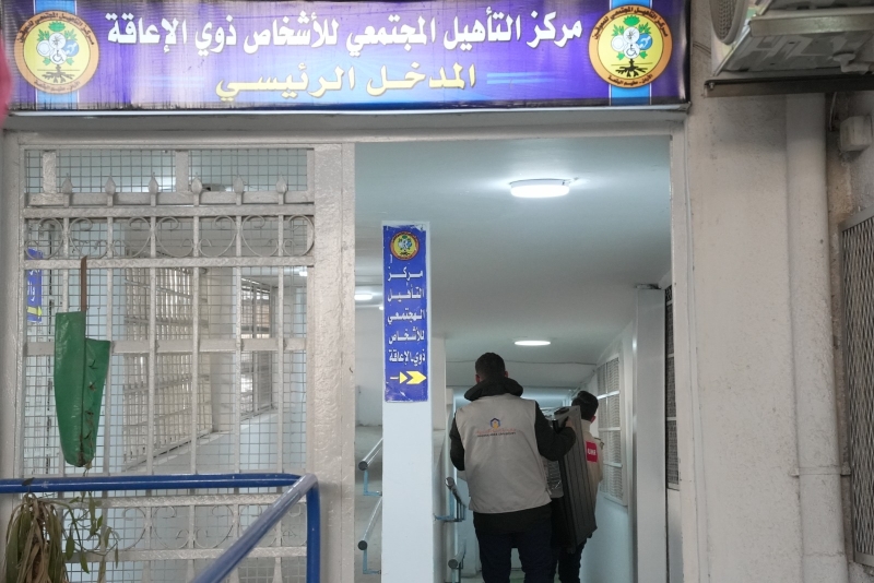 جامعة عمان العربية ومنظمة المهمة الموحدة للإغاثة والتنمية تطلقان حملة شتاء دافئ 2025–2026