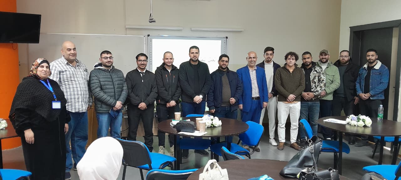 كلية الآداب والعلوم في جامعة عمان العربية تنظم ورشة تدريبية متخصصة حول  العمل التطوعي 