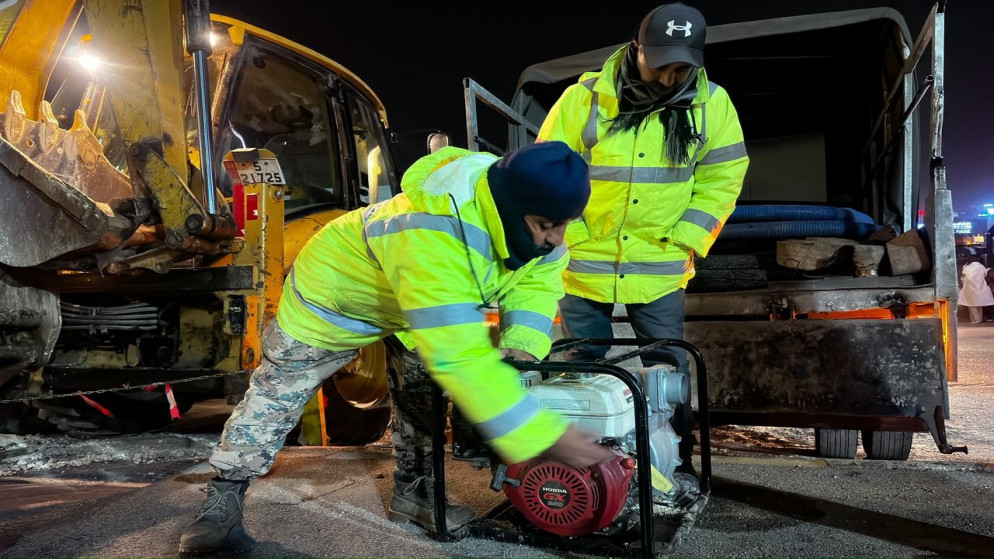 أمانة عمّان تتعامل مع ارتفاع منسوب المياه في مناطق عدة