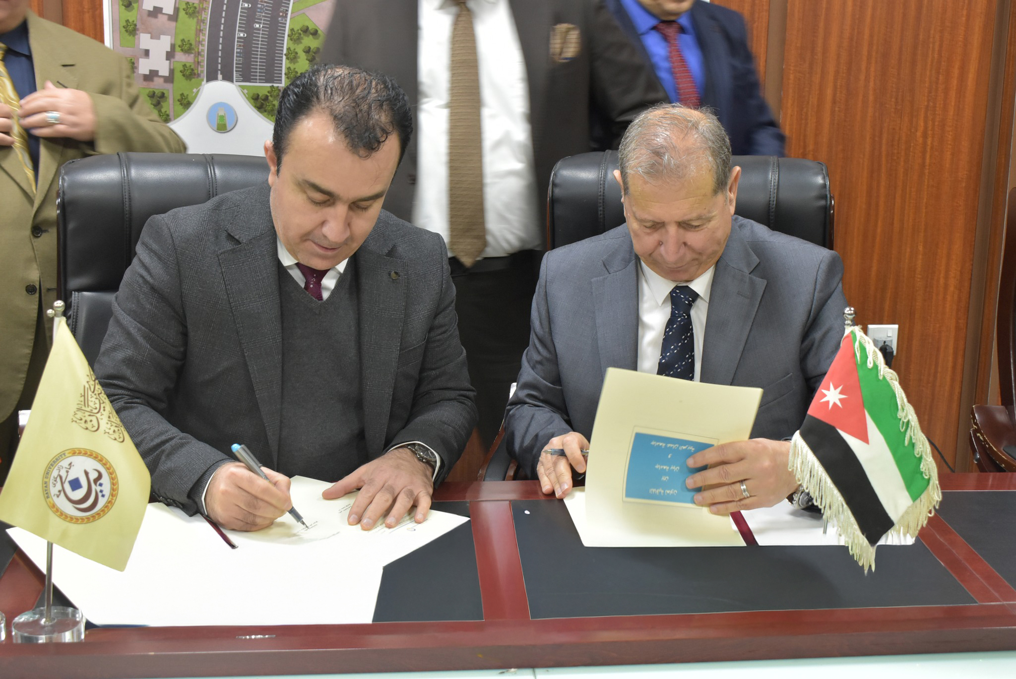 جامعة عمان العربية توقّع اتفاقية تعاون مع جامعة بيان في العراق