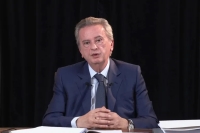 اتهام حاكم مصرف لبنان السابق رياض سلامة باختلاس 44.8 مليون دولار