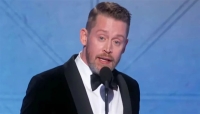 غولدن غلوب 2026.. نجم Home Alone يعود لمسرح الجوائز بعد 35 عاماً