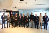 بحث سبل التعاون بين الشرق الأوسط والمركز الأردني للتصميم والتطوير