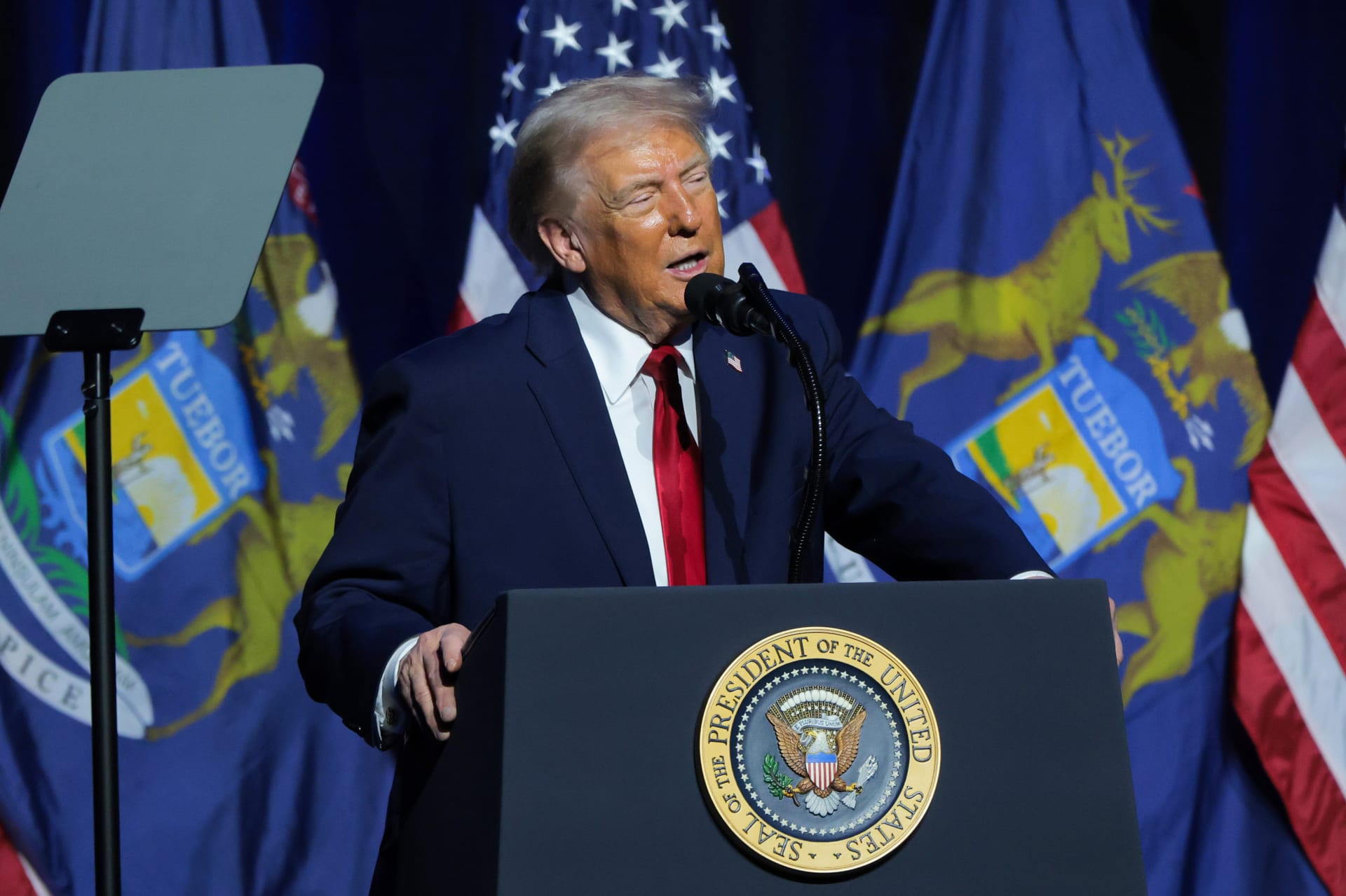 مينيسوتا… اختبار الفدرالية الأخير: هل يصنع ترامب “دولة أمنية” فوق الولايات؟ #عاجل