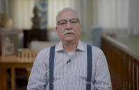 متستعجلوش.. تعليق غاضب من إبراهيم عيسى على شائعة وفاته (فيديو)