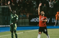 صلاح وجها لوجه ضد ماني اليوم.. التشكيلة والقنوات الناقلة مجانا