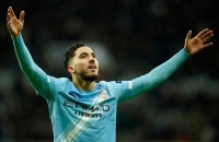 شاهد.. هدف بن شرقي بعد جملة تكتيكية خذ وهات بنكهة جزائرية