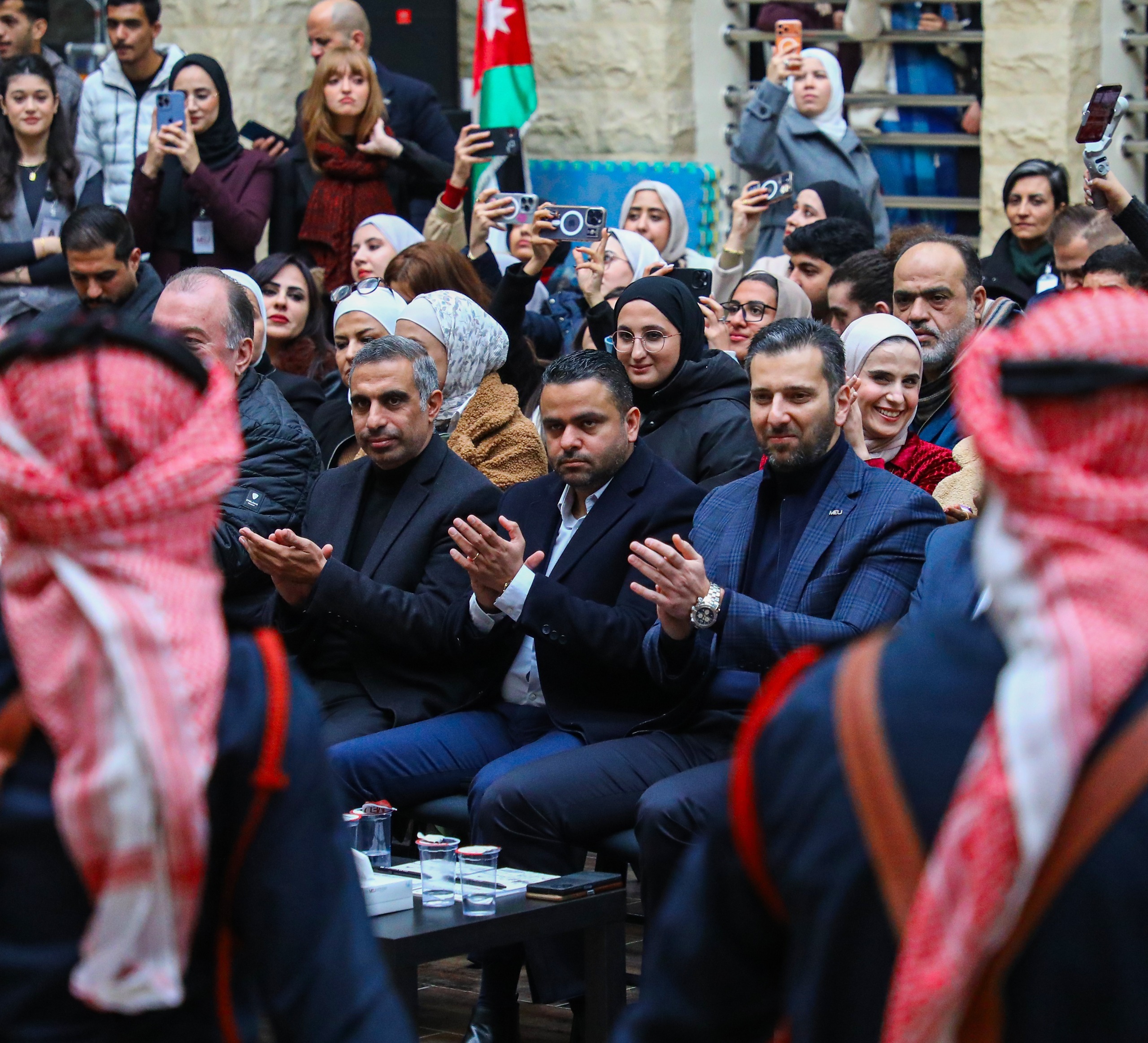 الشرق الأوسط تستهل احتفالاتها بمناسبة عيد ميلاد جلالة الملك في حفلٍ مهيب