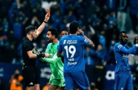 بسبب سلوك مشين.. إيقاف وتغريم حارس نادي النصر بعد أحداث مباراته ضد الهلال (فيديو)