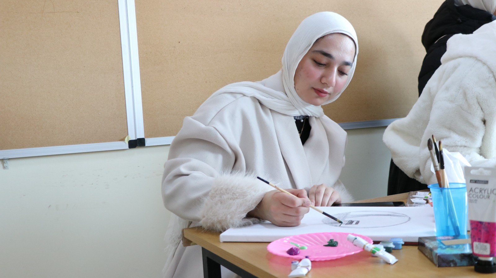 كلية الصيدلة في عمان العربية تنظم ورشة بعنوان:  From Heart to Art  لتعزيز الإبداع بين الطلبة