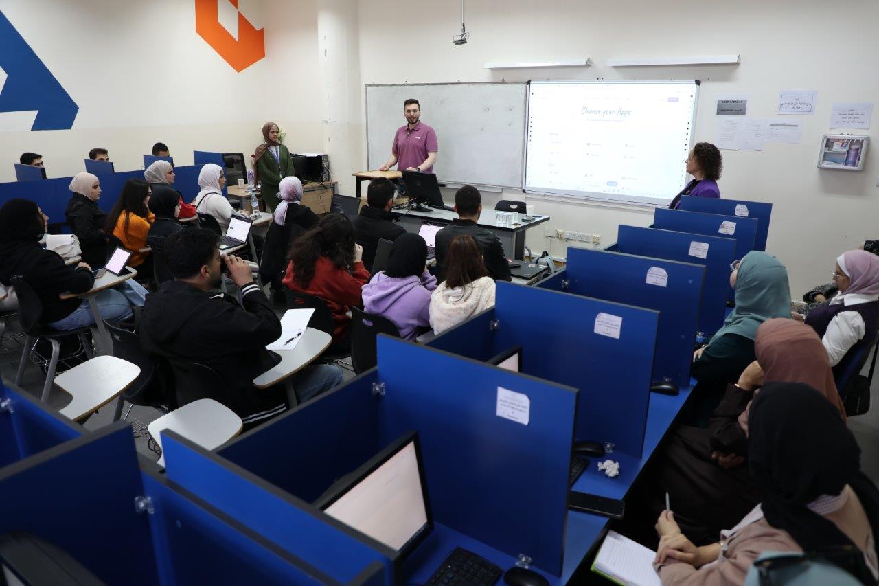 كلية الأعمال في عمان العربية تعزّز جاهزية طلبتها لسوق العمل عبر ورشة تطبيقية على أنظمة Odoo